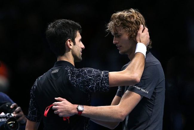他巧妙地利 他巧妙地利
